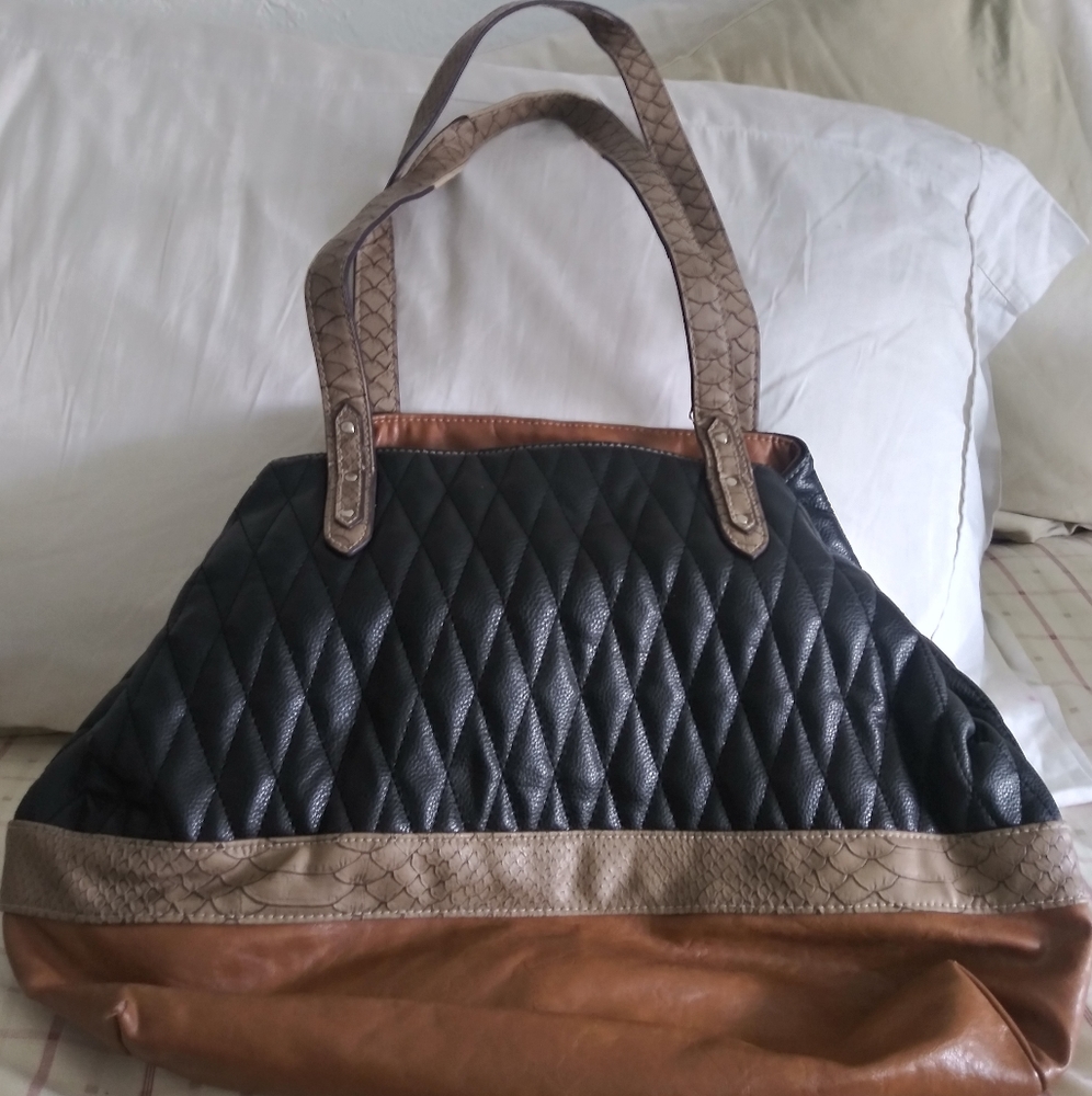 Handbag - Picture 3 of 4